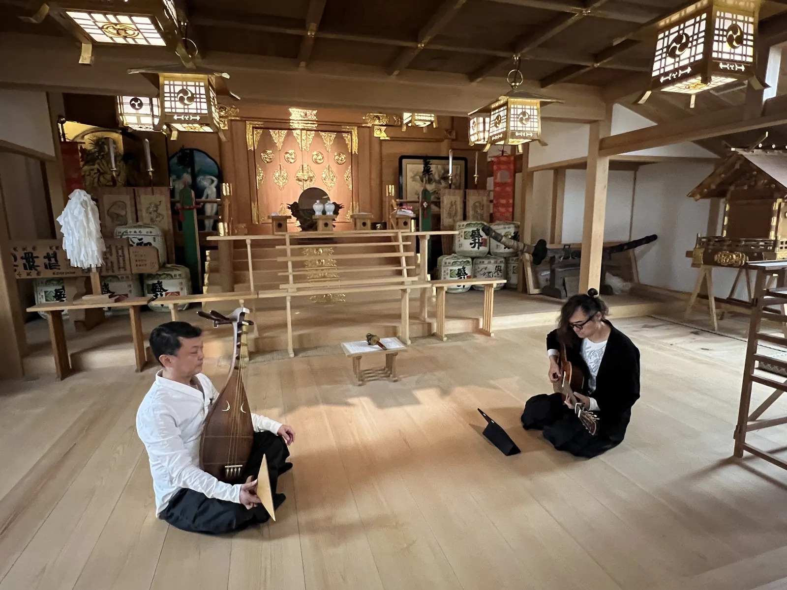 Hands-on Satsuma Biwa experience in a traditional Japanese space